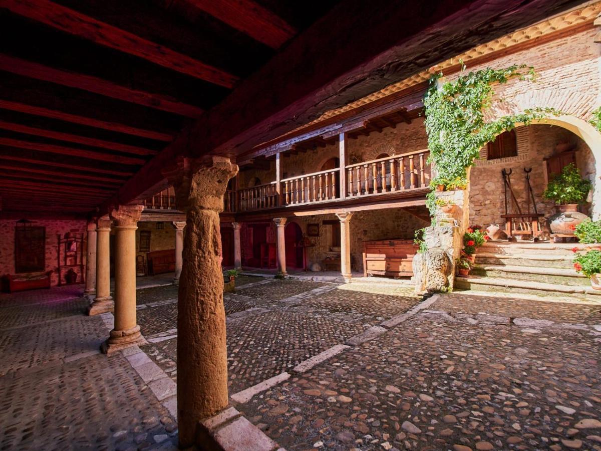 Posada De San Millan เซปุลเวดา ภายนอก รูปภาพ