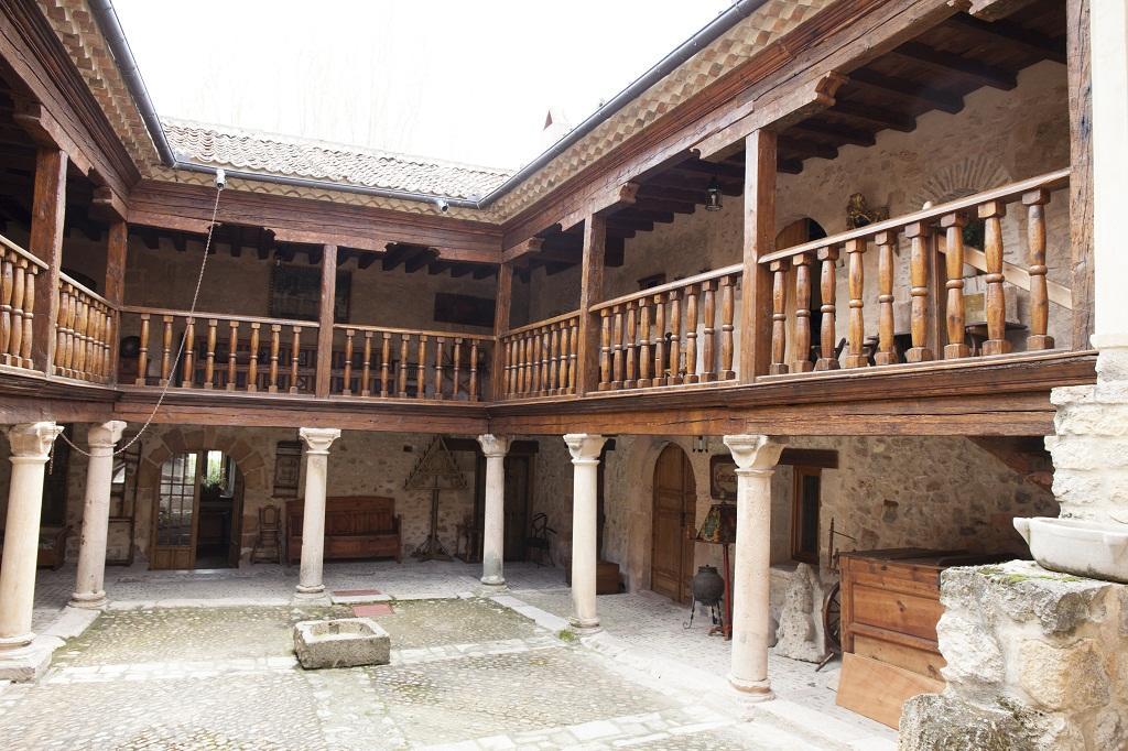 Posada De San Millan เซปุลเวดา ภายนอก รูปภาพ