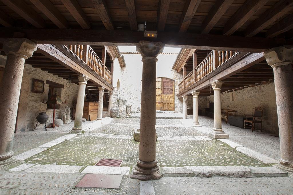 Posada De San Millan เซปุลเวดา ภายนอก รูปภาพ
